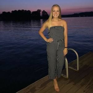 Meet your Posher, Molly